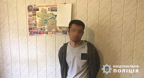 В Черкасской области полицейского тяжело ранили ножом 1