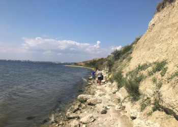В Николаеве спасатели из реки достали тело 43-летнего мужчины (ФОТО)