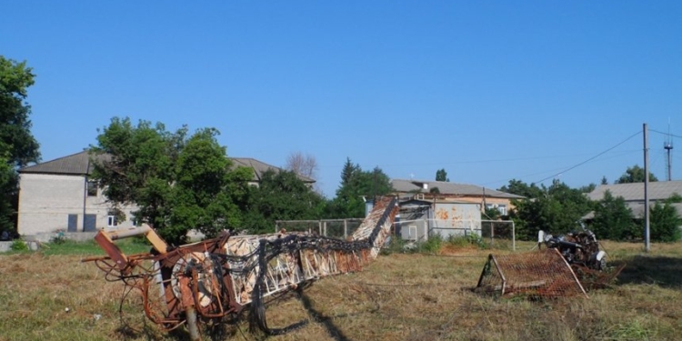 В Казанке на больничный забор упала вышка мобильной связи (ФОТО, ВИДЕО)
