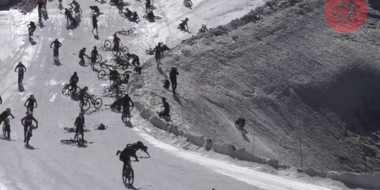 В Альпах столкнулись сотни велосипедистов (ВИДЕО)