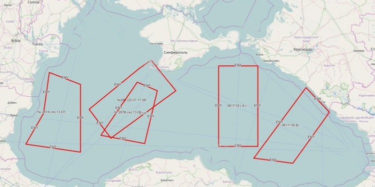 Россия под видом учений перекрыла четверть Черного моря