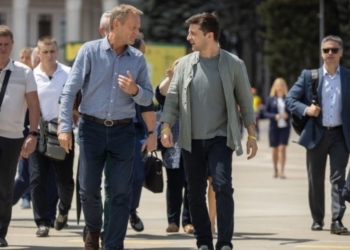 Зеленский и президент Европейского Совета Туск прибыли в Станицу Луганскую
