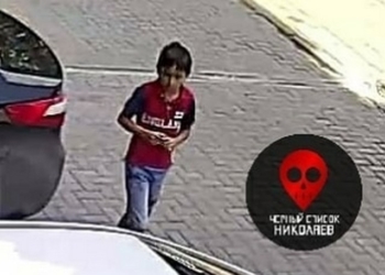 Малолетний хулиган поцарапал пять автомобилей в центре Николаева  (ФОТО)