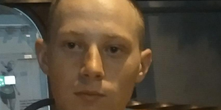 Погибшему из-за обстрела колонны председателя Донецкой ОГА николаевскому военнослужащему был 21 год (ФОТО)