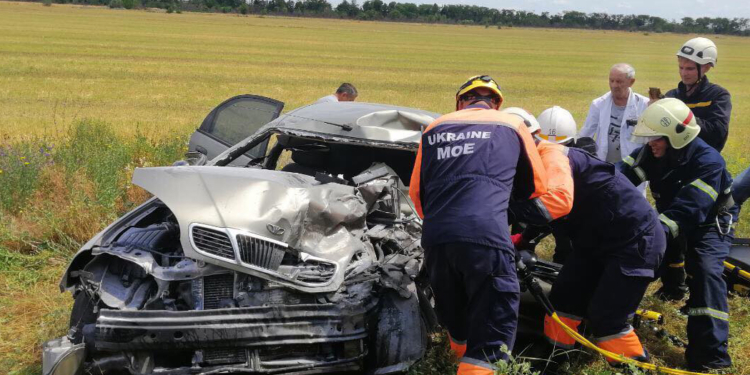 На Николаевщине в ДТП пострадали трое людей, в том числе 8-летний ребенок (ФОТО)