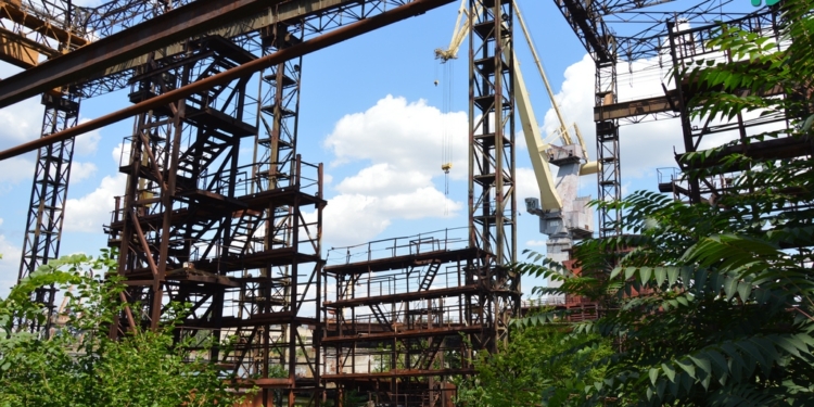 «Николаевский судостроительный завод» должен вернуть деньги, полученные для выплаты зарплат