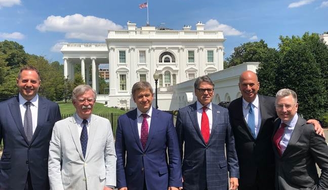 Глава СНБО встретился в Вашингтоне с Болтоном и Перри