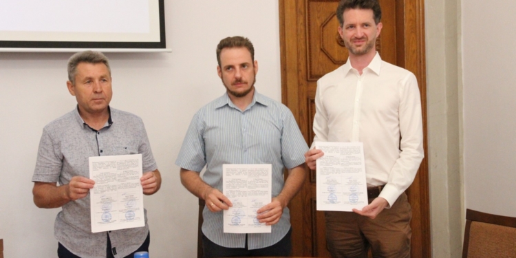 Николаевский горсовет подписал меморандум с благотворительным фондом Stabilization Support Services (ФОТО)