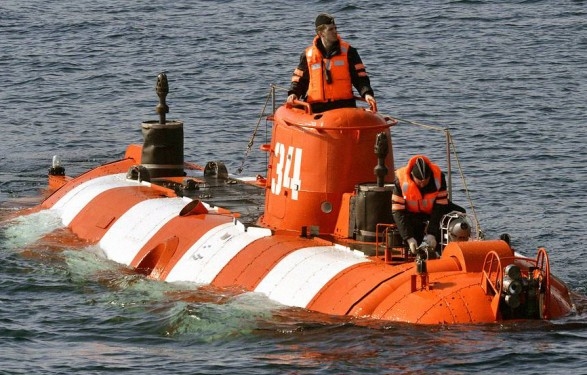 14 российских моряков погибли при пожаре на атомной подводной станции «Лошарик»