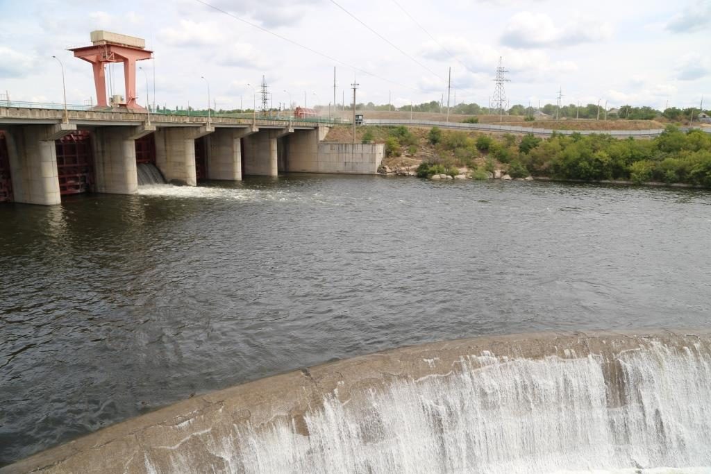 Больше половины речного стока Южного Буга сейчас обеспечивает сброс воды Александровского водохранилища. Но надолго ее не хватит 1