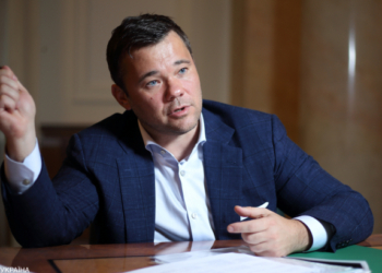 Как команда ЗЕ набирает кандидатов, русском языке, своих оффшорах и дружбе с Портновым – интервью главы ОП Адрея Богдана