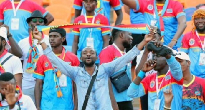 Фанаты избили министра спорта Конго за вылет сборной с Кубка Африки (ВИДЕО)