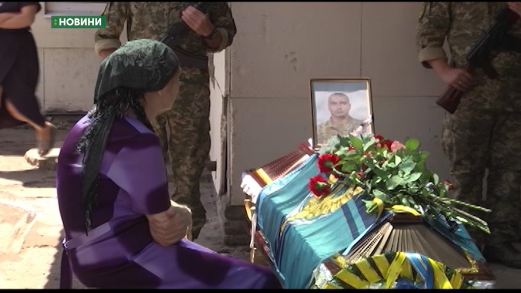 На Донбассе похоронили старшего матроса николаевской 36 бригады, убитого террористами (ВИДЕО) 1
