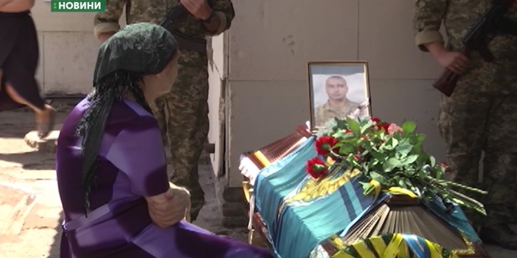 На Донбассе похоронили старшего матроса николаевской 36 бригады, убитого террористами (ВИДЕО)