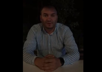 Изгнанный Зеленским с совещания чиновник передумал судиться с президентом (ВИДЕО)