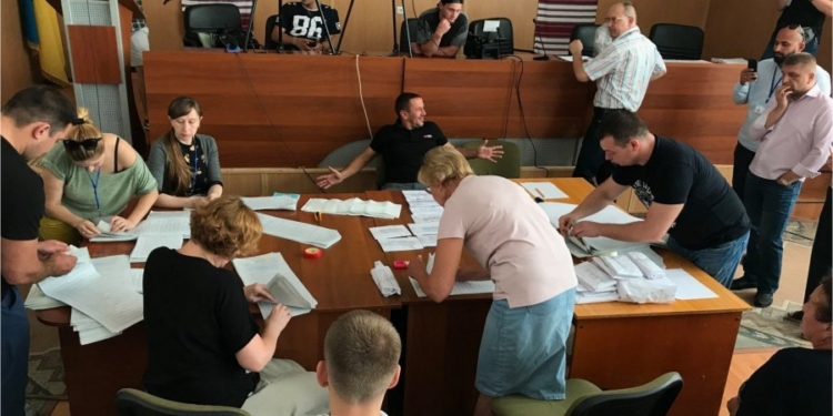 ЦИК заявила о превышении полномочий окружной комиссии на округе Балоги