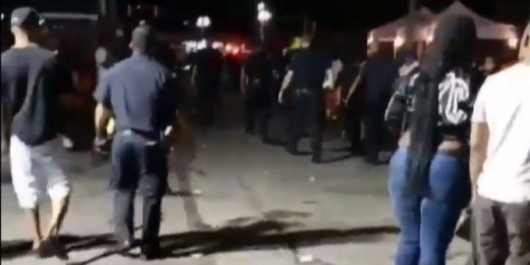 В Нью-Йорке на празднике произошла стрельба: один человек погиб, 11 ранены