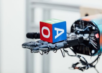 Microsoft инвестировала $1 млрд в разработку искусственного интеллекта