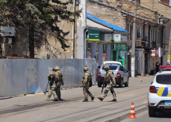 Полиция после штурма освободила двух заложниц в Одессе: преступник требовал миллион долларов и вертолет (ФОТО)