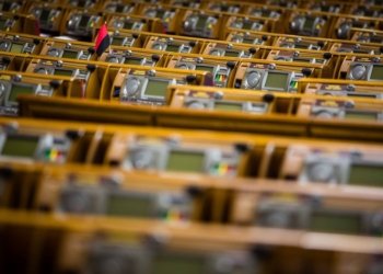 Кто по спискам проходит в Раду: поименно