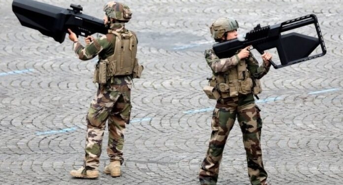 Писатели-фантасты помогут французской армии предсказать будущее