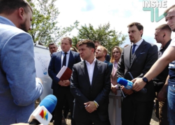 “Хочу понять, почему нет дороги” – Владимир Зеленский посмотрел на многострадальную Н-14 “Александровка-Кропивницкий-Николаев”