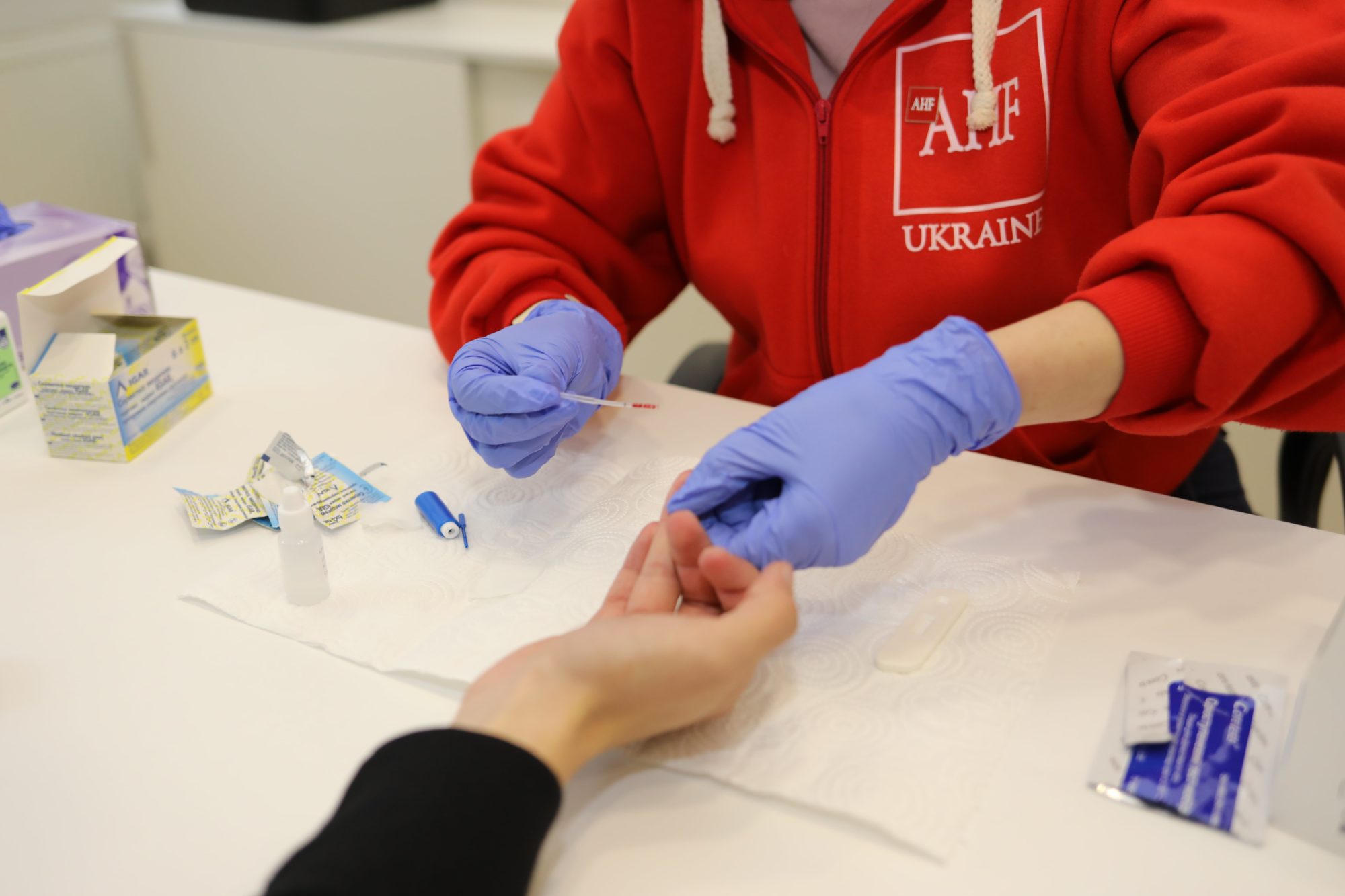 У Миколаївській області придбали тестів на ВІЛ на 106 тис. грн