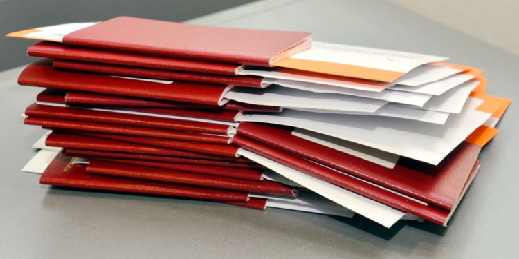 Финляндия ужесточает требования к выдаче виз россиянам