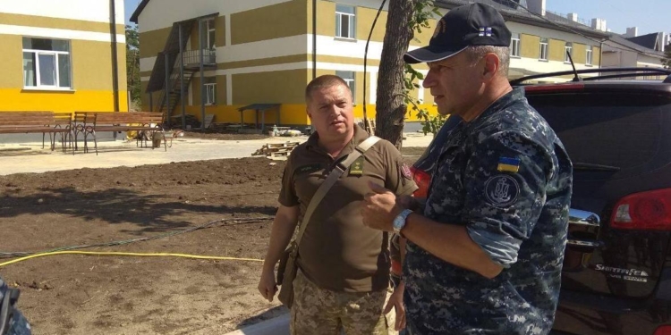 Командующий ВМС проверил ход строительства жилья для военных в Николаеве и Одессе (ФОТО)