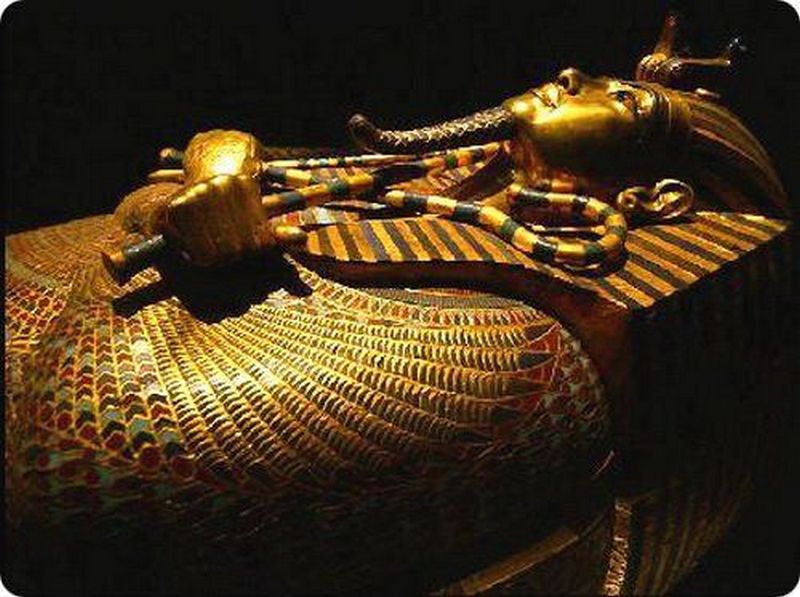 Чтобы спасти: стартовала первая реставрация саркофага Тутанхамона 1
