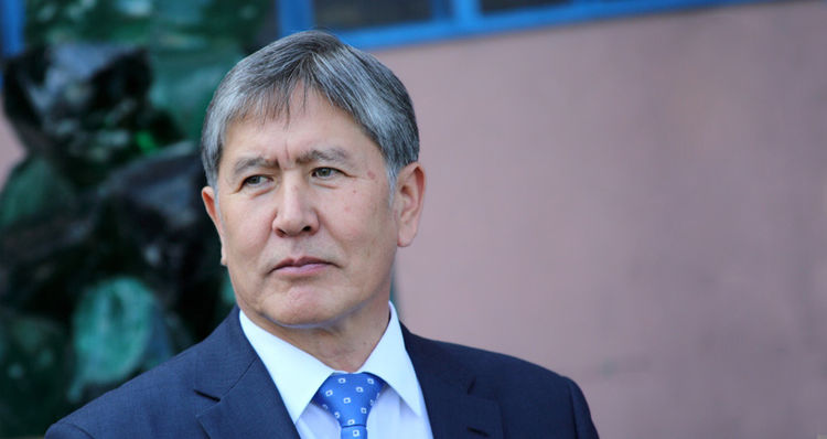 В Киргизии силовики штурмовали резиденцию экс-президента Алмазбека Атамбаева (ВИДЕО) 1
