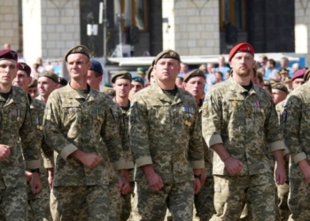 Офис президента так и не договорился с ветеранами о марше в День Независимости