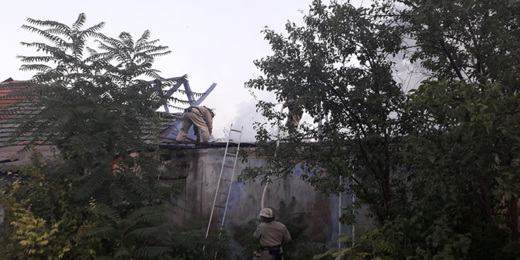 На Николаевщине по неизвестным пока причинам сгорело отделение «Укрпочты» (ФОТО)