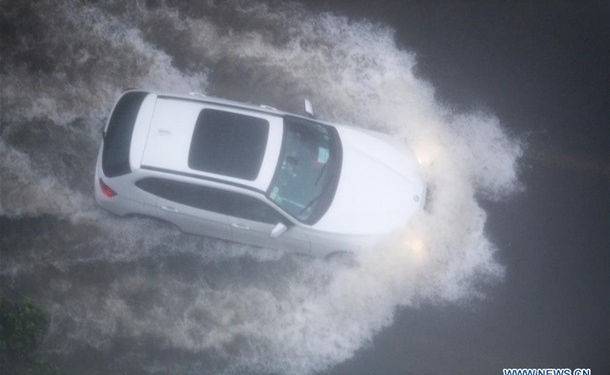 В Китае эвакуировали более миллиона человек из-за супертайфуна