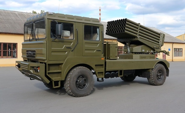 В Украине испытали новую систему залпового огня