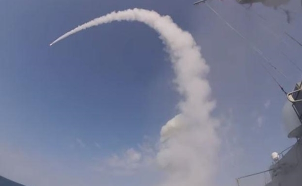 РФ впервые провела пуск крылатой ракеты Калибр в Черном море