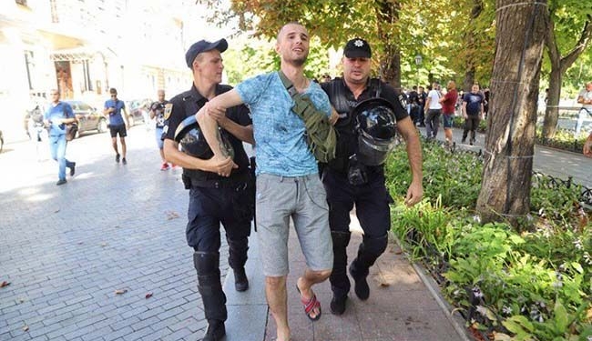 В Одессе прошел прайд: 300 участников, 500 полицейских, трое задержанных (ФОТО, ВИДЕО)