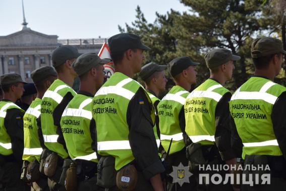 В Николаеве 14 патрульных нарядов из бойцов Нацгвардии заступили на дежурство (ФОТО) 7