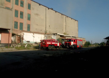 В Вознесенске тушили пожар 300 кв.м в неэкплуатируемом здании (ФОТО)