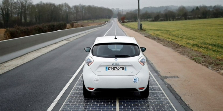 «Первая в мире солнечная дорога — это полный провал». Во Франции она не простояла и 3 года