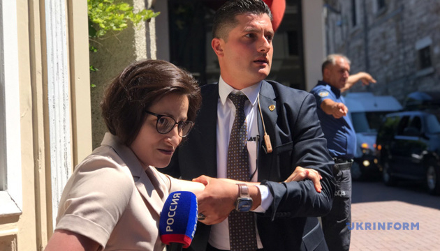 Охранники заблокировали российскую пропагандистку во время визита Зеленского в Турции (ФОТО, ВИДЕО)