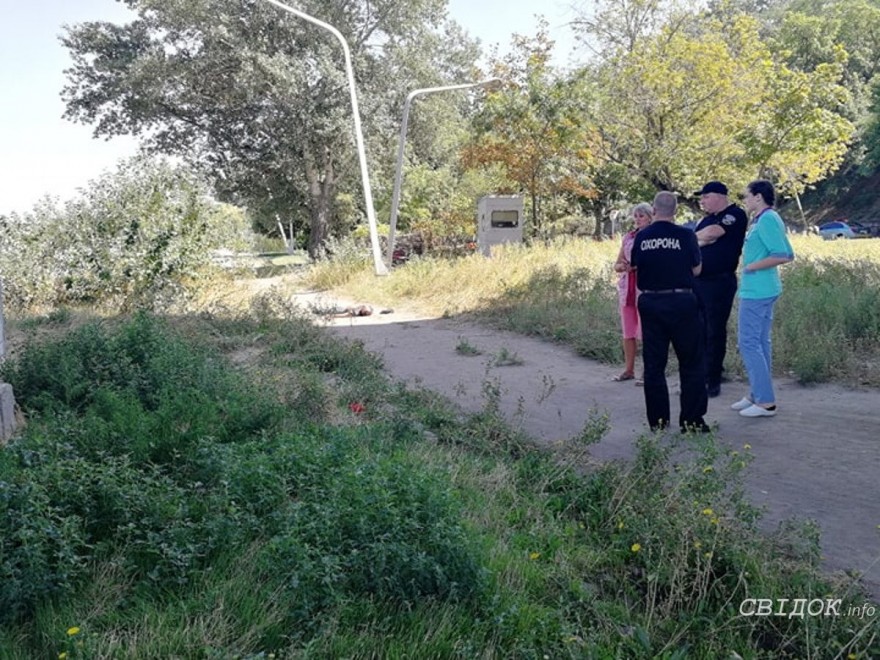 В Николаеве мужчина погиб после прыжка с Ингульского моста 1