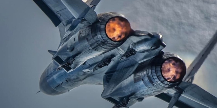 Украинский летчик показал лучший пилотаж в Польше (ФОТО)