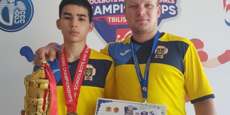 Николаевский школьник завоевал серебряную медаль на Чемпионате Европы по боксу (ФОТО)