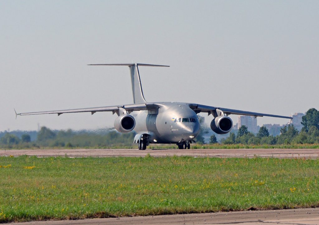 Шмыгаль: государство выплатило "Антонову" аванс за три самолета Ан-178 1
