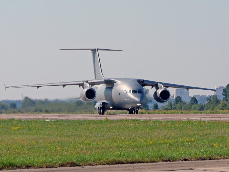 Шмыгаль: государство выплатило «Антонову» аванс за три самолета Ан-178