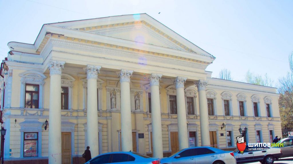 Директор николаевского русдрама заявил, что на реставрацию фасада здания необходимо 14 миллионов гривен (ФОТО) 9