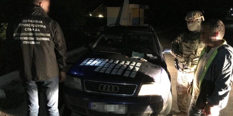 В Харьковской области “накрыли” канал нелегальной миграции в РФ