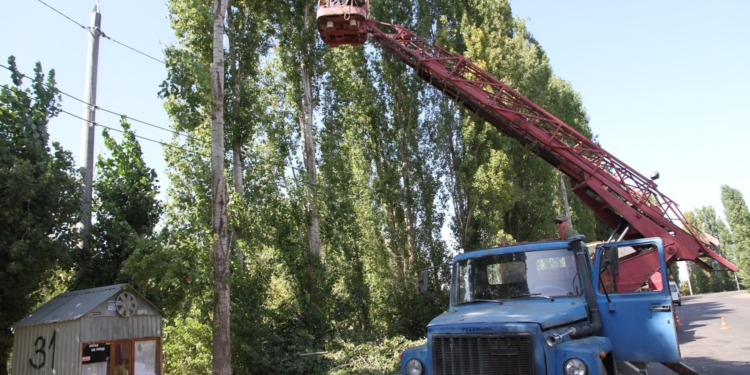 Строительство троллейбусной линии на Намыве идет по графику – до конца ноября основные работы должны быть завершены (ФОТО)