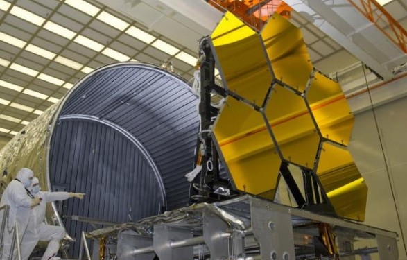 NASA показало самый мощный телескоп в мире (ФОТО)